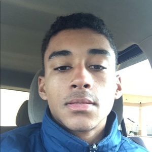 Meet your Posher, Elijah